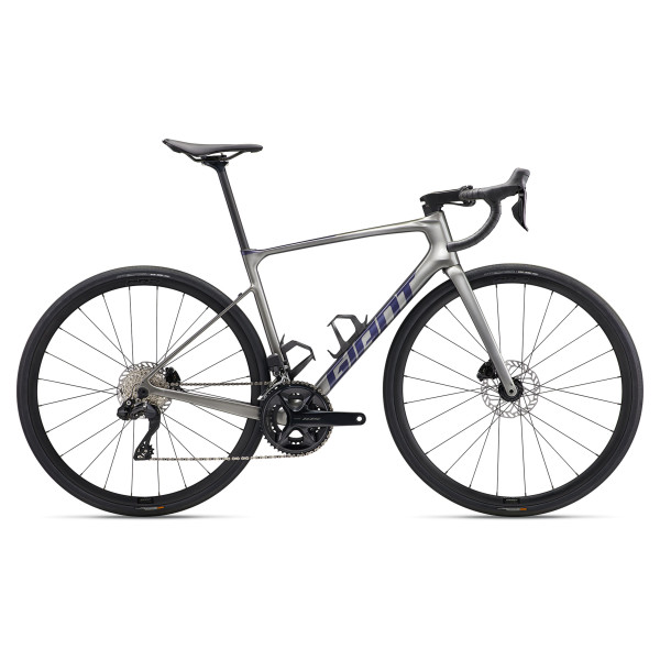 GIANT DEFY ADVANCED 1 2024 ORSZÁGÚTI KERÉKPÁR